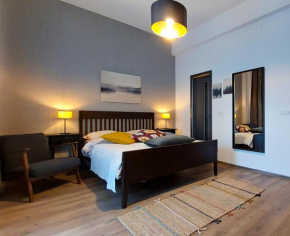 AMZEI Studios & Suites